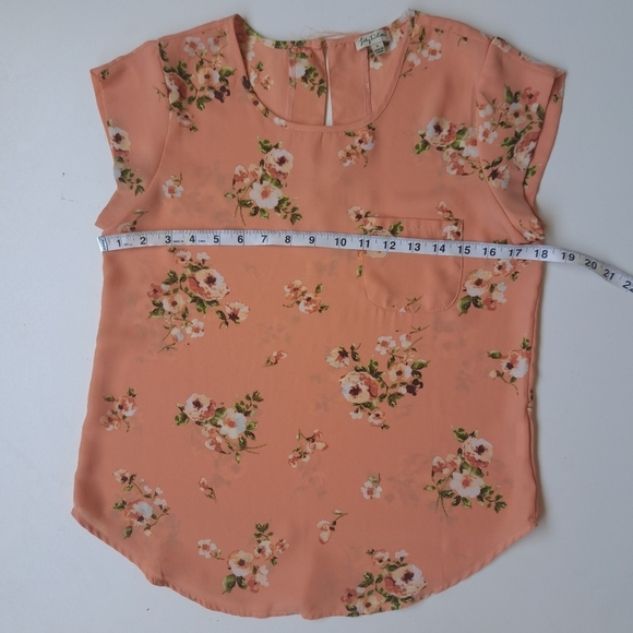Lily White flowered blouse for women slim size S Polyester‎ - Picture 6 of 10